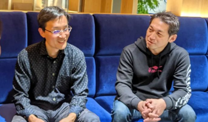 大手町 FINOLAB のオフィスで話すメンバー